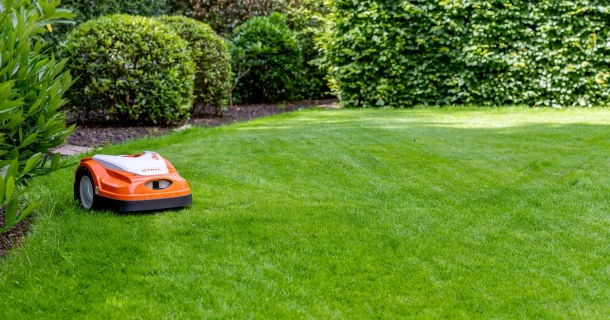 DCM ROBOT-MIX: engrais spécialement adapté aux gazons à tontes robotisées Thumb